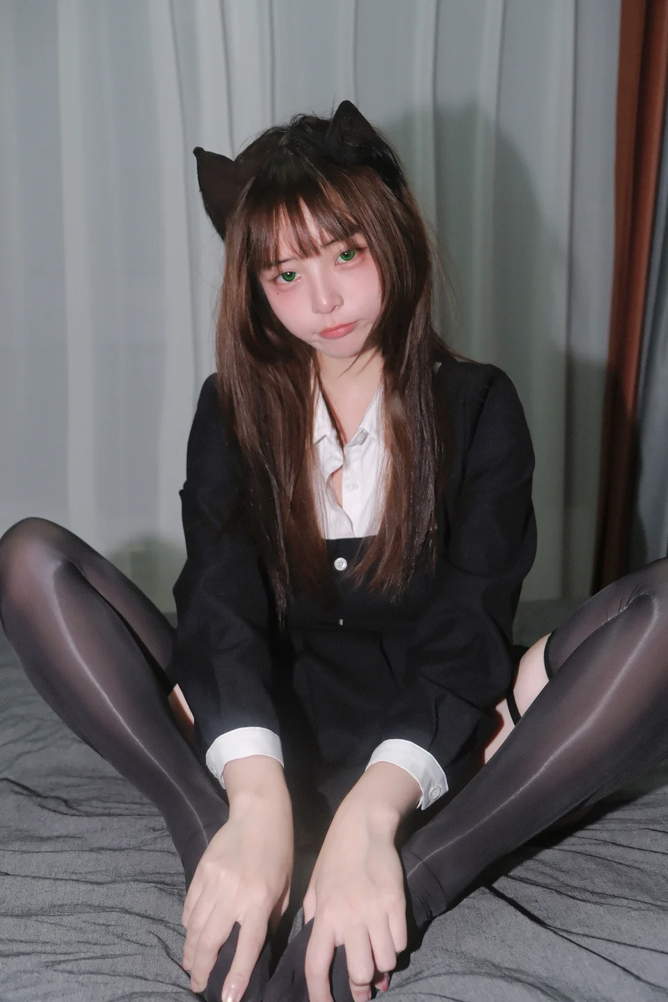 攻弦弦弦 - 黑丝眼镜猫娘 [16P-77MB]